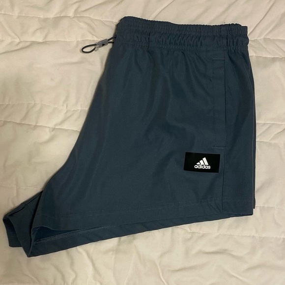 Adidas Women’s Blue-Gray Running Workout Athletic Training Shorts Size Large - Picture 3 of 10